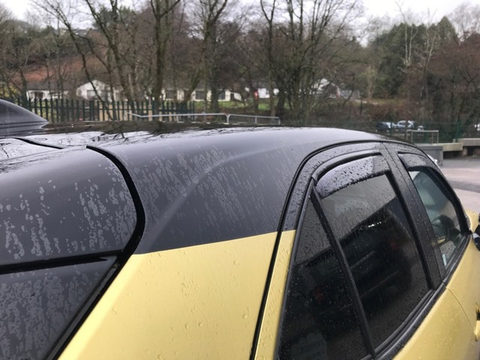 2023 Toyota Yaris Cross LUNA SPORT - GRANDONS €27,995