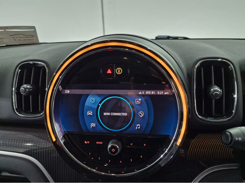 2021 MINI Countryman SE ALL4 EXCLUSIVE (PLUG IN HYBRID) AUTOMATIC **ONE OWNER / HUGE SPEC / APPLE CARPLAY / CRUISE CONTROL / FULL BLACK LEATHER / HEATED FRONT SEATS / REVERSE CAMERA / REAR TINTED GLASS / SAT NAV** €27,900
