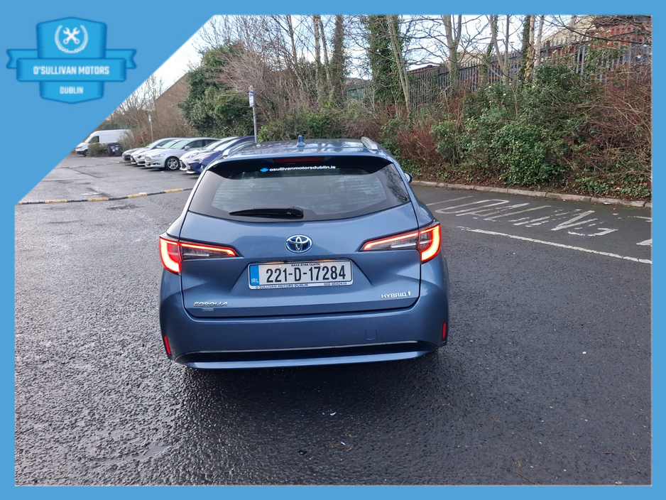 2022 Toyota Corolla LUNA TS 4DR AUTO HYBRID TOURINGSPORT A €20,500