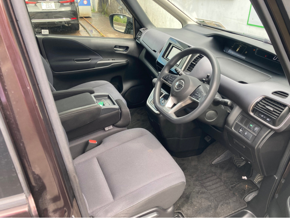 2017 Nissan Serena 2.0i HYBRID 8 SEATER PETROL AUTOMATIC €18,900