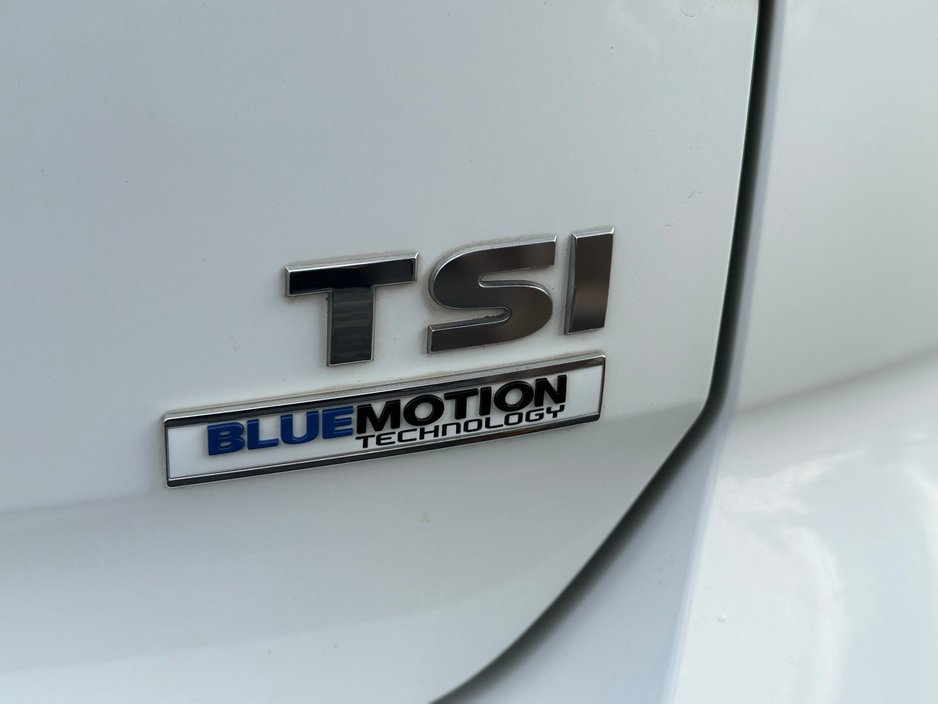 2016 Volkswagen Golf  €14,890