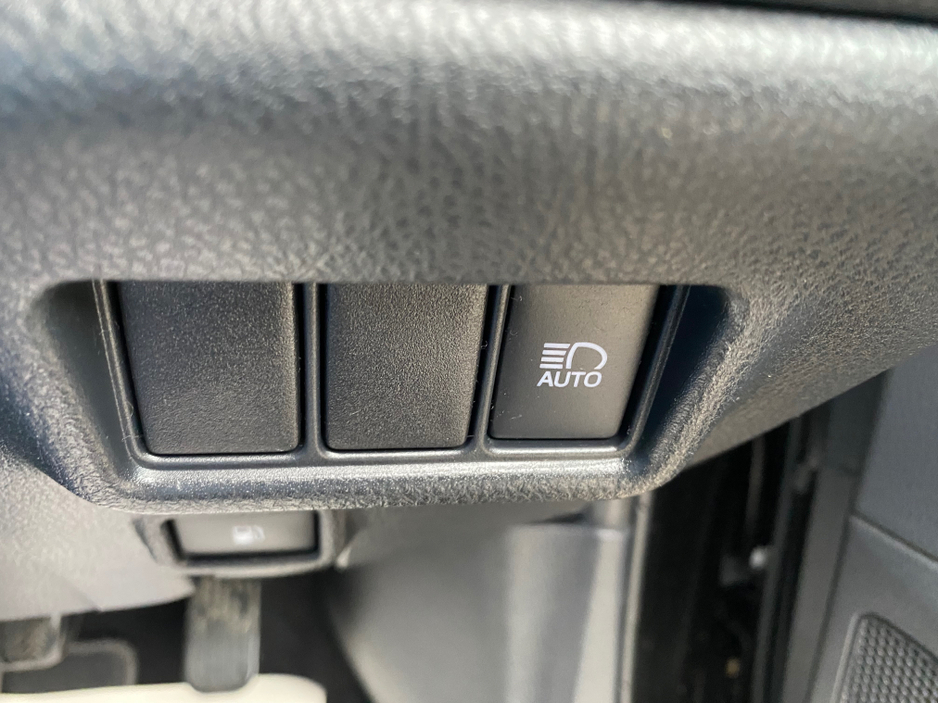 2019 Toyota C-HR SOL 1.8 PETROL HYBRID AUTOMATIC SUV *TOP SPEC IRISH JEEP* *FULL TOYOTA SERVICE HISTORY* *NCT 03/2027* *TAX 06/2026 €180 ROAD TAX* *FINANCE ARRANGED TODAY* €20,950