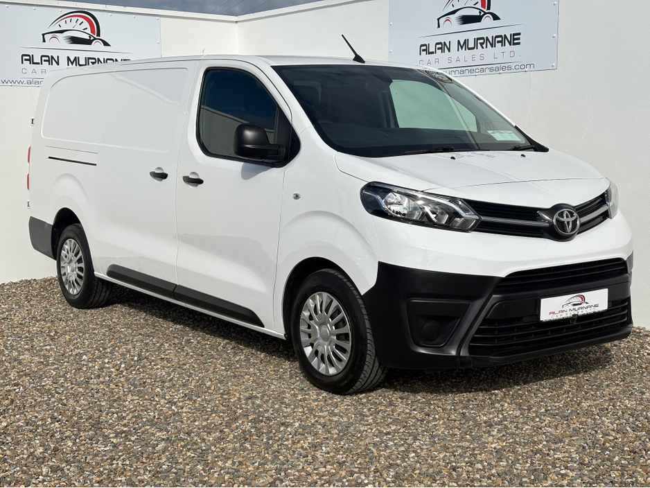 2022 Toyota Proace ICON L2 €15,500