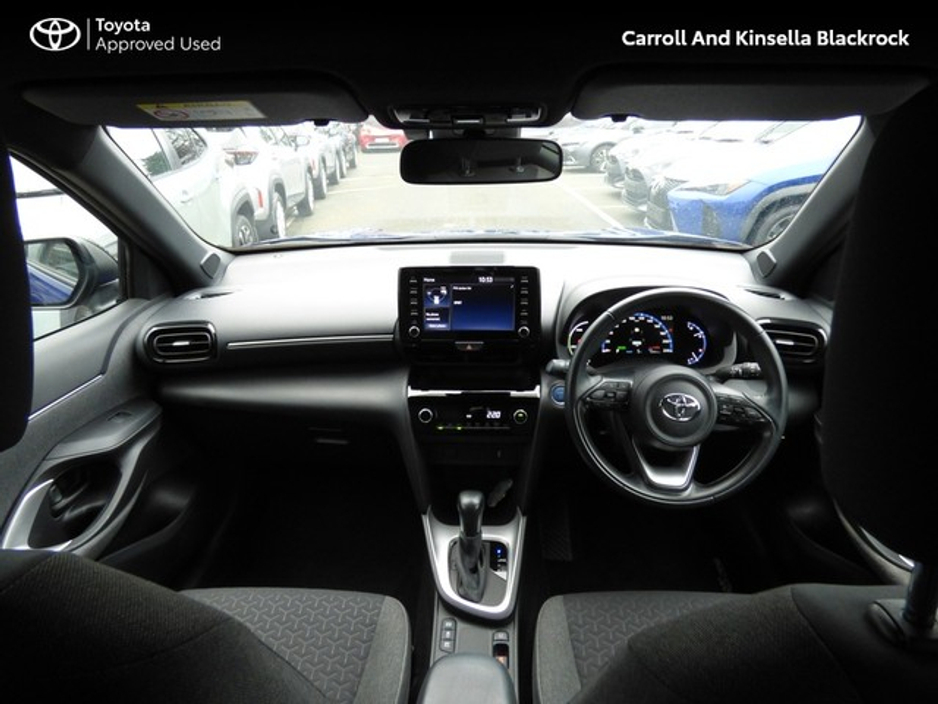 2022 Toyota Yaris Cross Hybrid Luna Sport €27,950