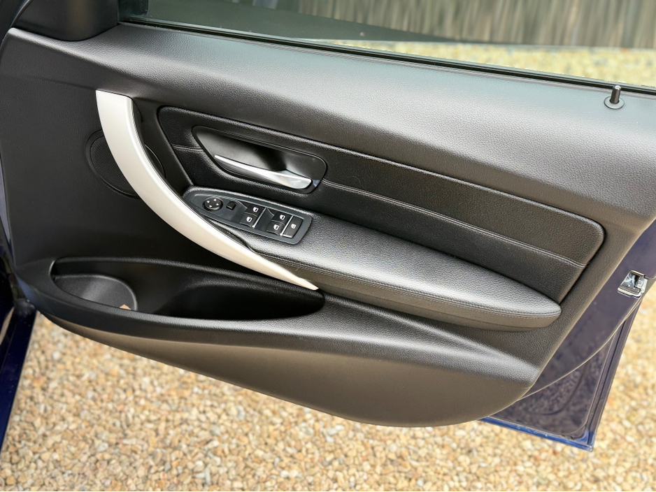 2018 BMW 3 Series AUTOMATIC 320D EFFICIENT DYNAMICS PLUS - NEW NCT TO 01/2028 €17,995