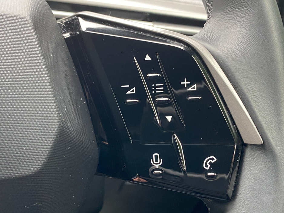 2025 Peugeot 5008 1.2 MHEV 145bhp E-DCS6 Allure €47,900