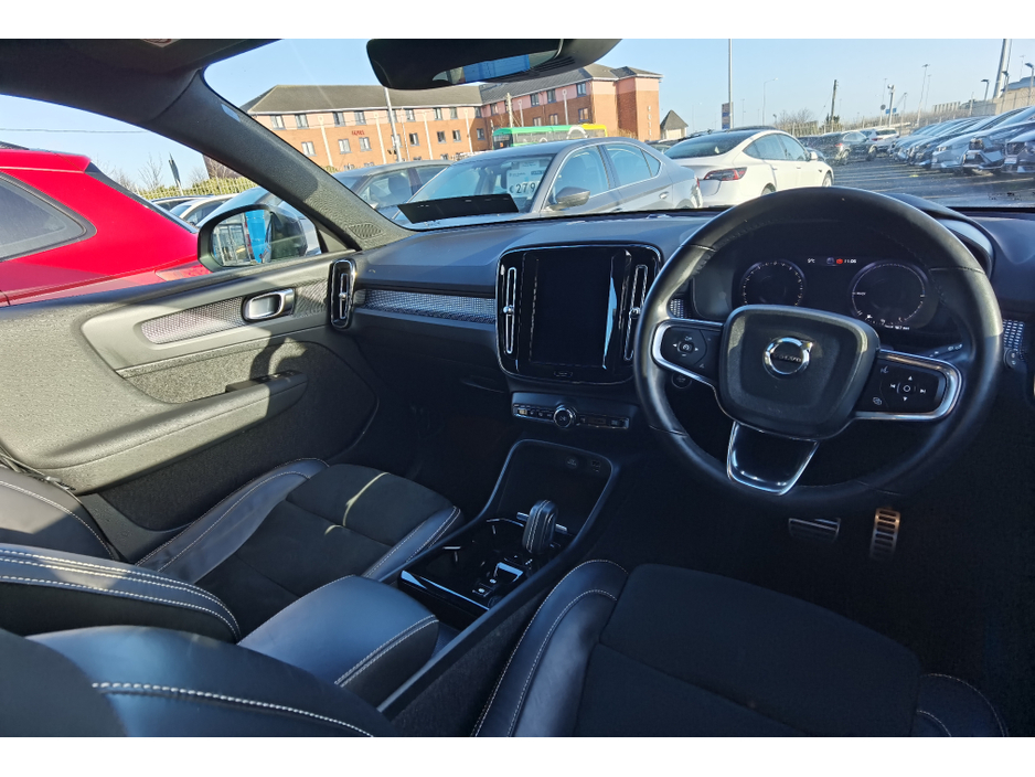 2022 Volvo XC40 1.5 RECHARGE T5 R-DESIGN AUTOMATIC PETROL PLUG-IN HYBRID - FINANCE AVAILABLE - CALL US TODAY ON 01 492 6566 OR 087-092 5525 €28,950