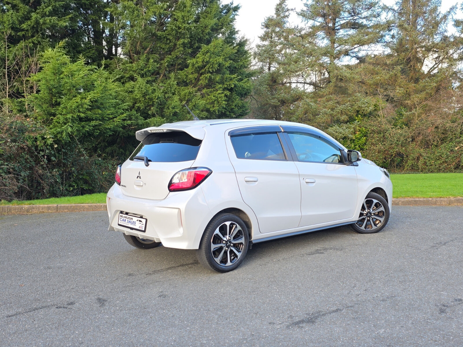 2022 Mitsubishi Mirage  €13,879