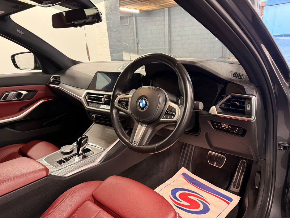 2022 BMW 3 Series  €38,995