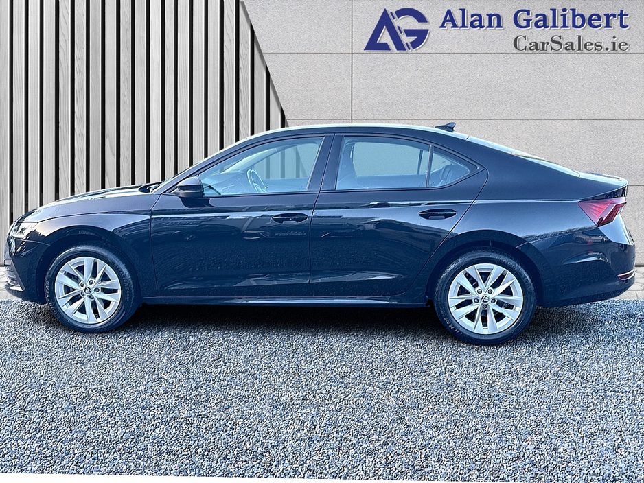 2022 Skoda Octavia AMBITION 2.0 TDI New Model €24,995