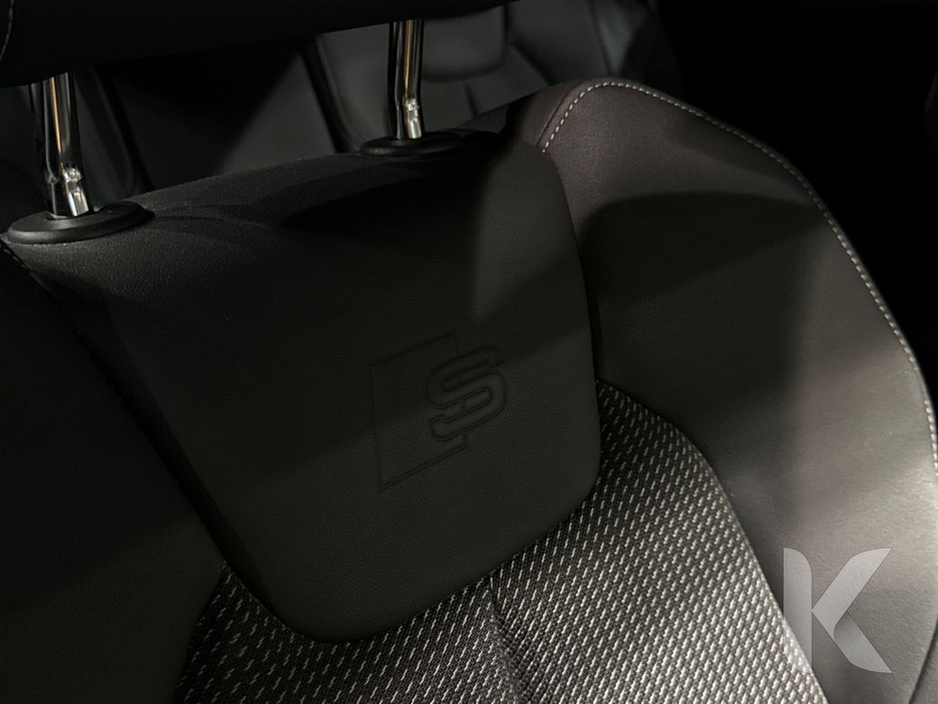 2022 Audi A1 S-LINE - YELLOW/BLACK TWO TONE - PADDLE SHIFT - CRUISE CONTROL - HEATED SEAT - DIGITAL DASH - REVERSE CAMERA €25,950