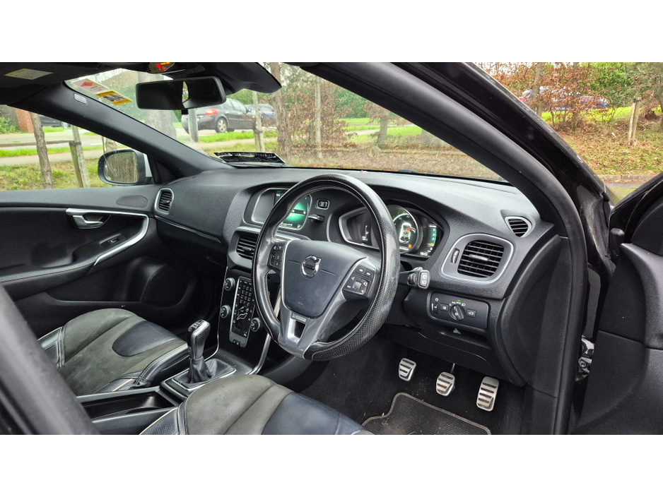2016 Volvo V40 2.0 D2 R-DESIGN 120BHP 5DR 40 SERIES €8,250