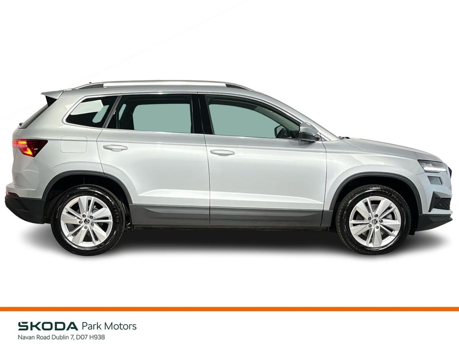 2025 Skoda Karoq Selection 2.0TDI 115BHP - Reversing Camera - Climate Control - Cruise Control - Auto Lights/Wipers - Apple CarPlay/Android Auto €36,950