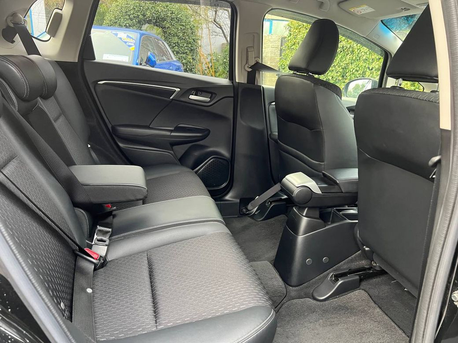 2016 Honda Fit L-PACKAGE 1.5 HYBRID // SERVICE HISTORY // CRUISE CONTROL // REVERSE CAMERA €10,950