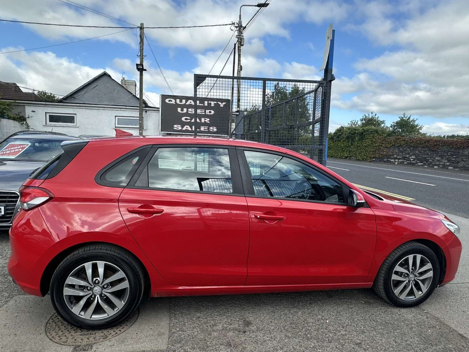 2017 Hyundai i30 DELUXE €10,950