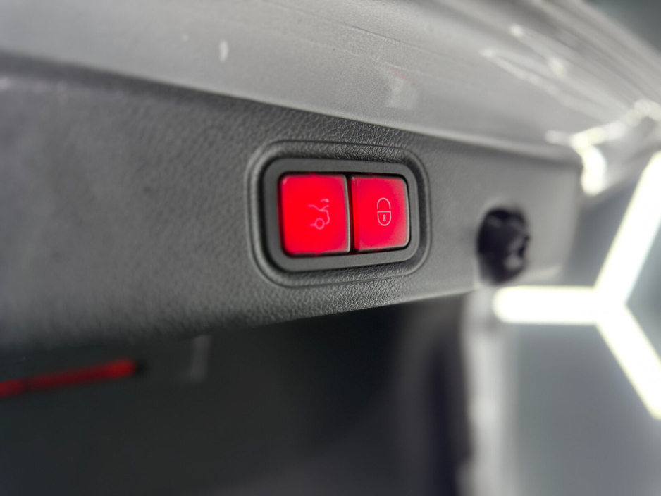 2016 Mercedes-Benz E Class E 220 D AMG LINE A/T €17,950