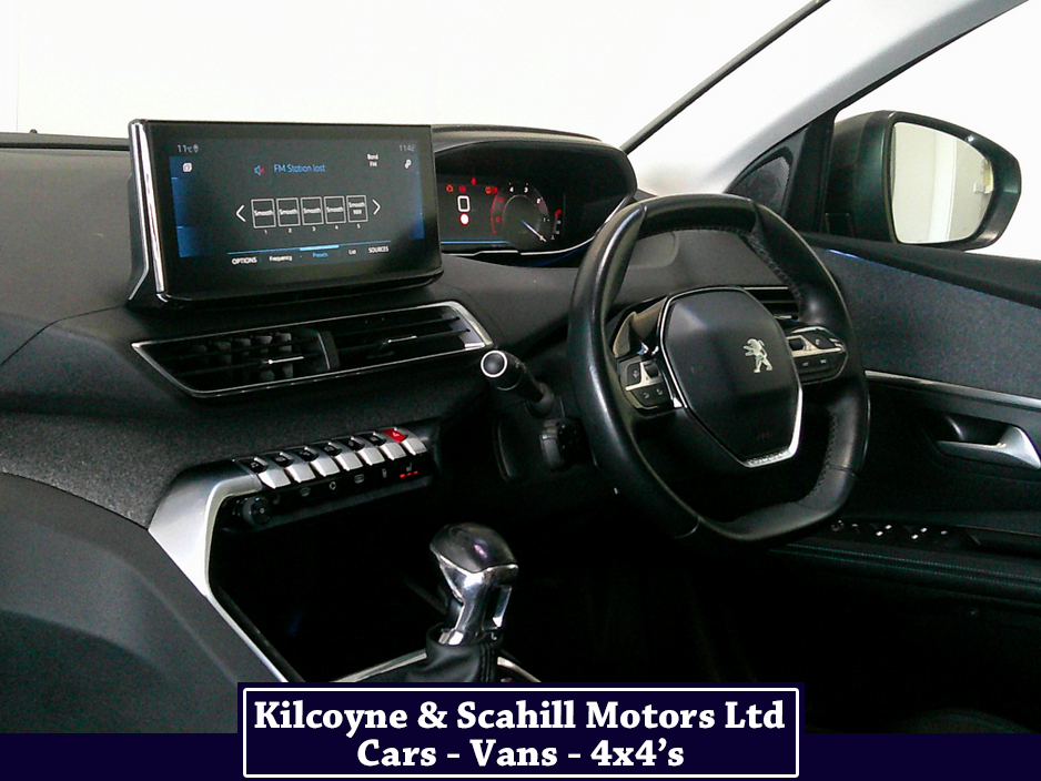 2021 Peugeot 5008 ALLURE BLUEHDI 7 Seater *Leather Interior + Heated Seats* €30,950
