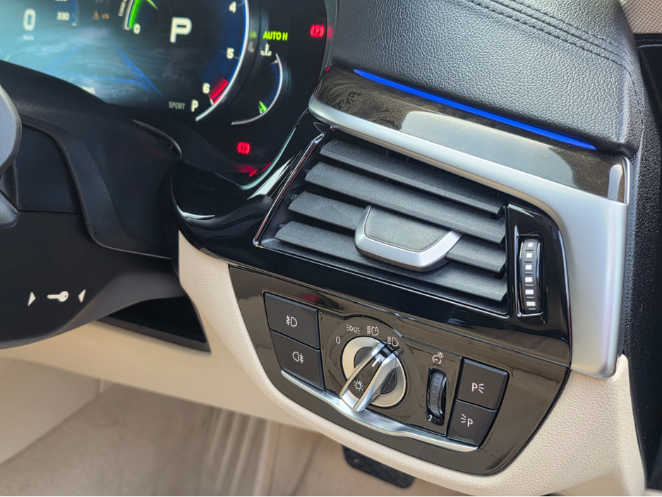 2017 BMW 5 Series ( 172 REG ) 523D LUXURY - CARPLAY NAVIGATION EDITION FULL LEATHER ELECTRIC HEATED SEATS - 360 REVERCE CAMERA - PRIVACY GLASS €24,950