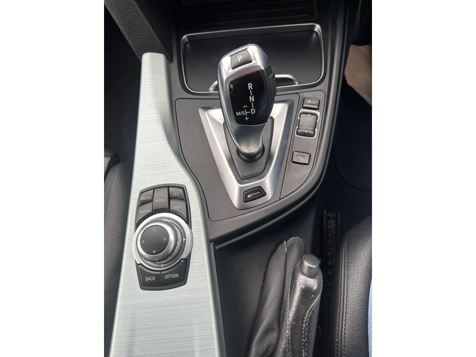 2017 BMW 3 Series 330E M SPORT 4DR AUTO €17,995