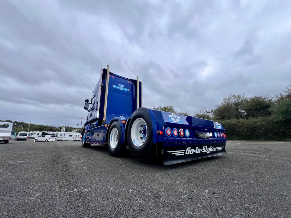 2005 Scania 94D 310hp 164 480 LEFT HAND DRIVE 2DR R164 LA 4X2 NAV