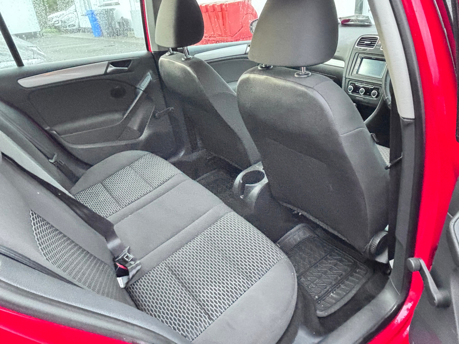 2011 Volkswagen Golf  €6,000