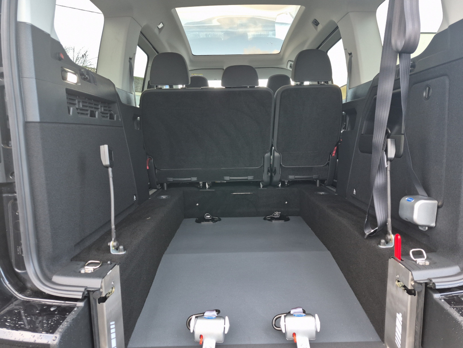 2026 Ford Tourneo Connect Active Lowered Floor Wheelchair Access