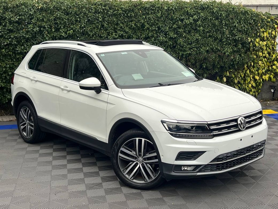 2020 Volkswagen Tiguan HIGHLINE 4MOTION 2.0 TDI // OPENING PAN ROOF // DIAMOND CUT ALLOYS // LEATHER HEATED SEATS €32,950