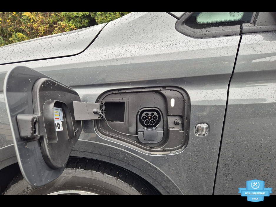 2026 Volkswagen Caddy / 2026 / PLUG-IN HYBRID / WAV €69,500