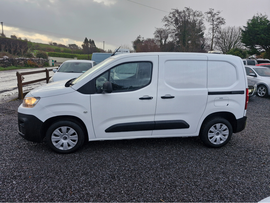 2020 Citroen Berlingo K9 LX 1.5 BLUEHDI 75 650KG M 3 €11,070