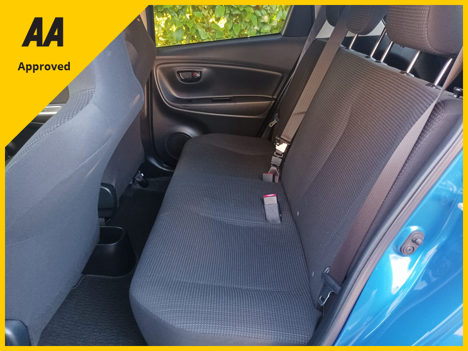 2016 Toyota Yaris 1.3 PETROL 4 CYLINDER AUTOMATIC ONLY 28,643 kms FACTORY IMMOBILISER PROXIMITY KEY MULTI FUNCTION STEERING WHEEL REVERSE CAMERA TOUCH SCREEN RADIO ANDROID AUTO APPLE CAR PLAY 2 YEARS NCT 1 YEAR ROADTAX €13,495