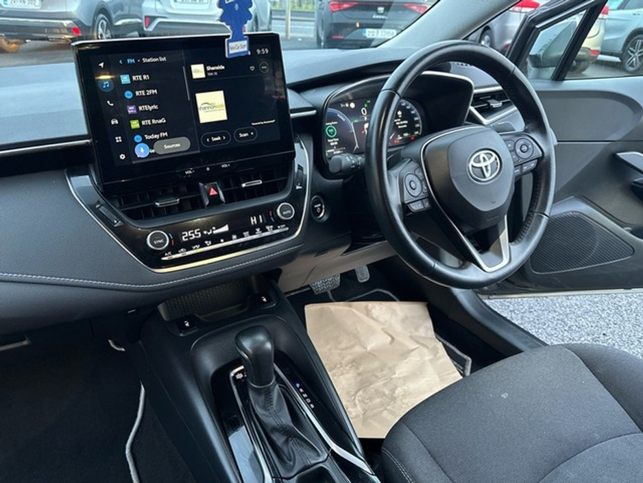 2024 Toyota Corolla LUNA SPORT SALOON 4DR €32,750