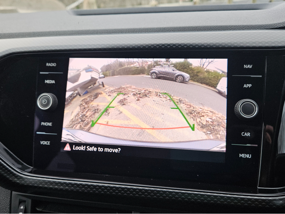 2023 Volkswagen T-Cross LIFE 1.0 TSI D7F 110HP €23,950