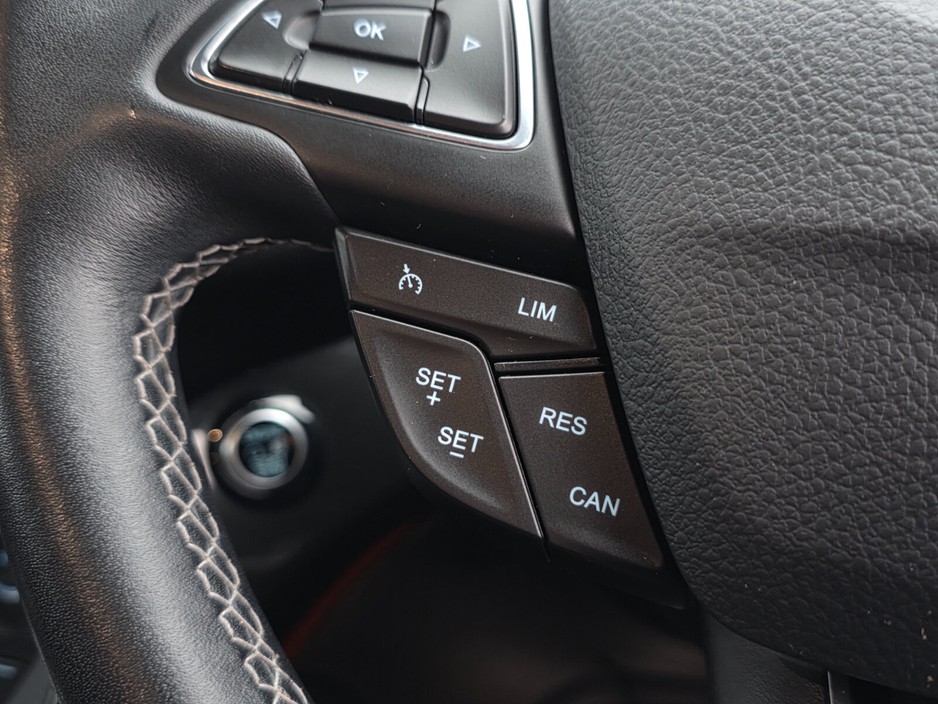 2017 Ford Kuga 1.5TDCi 120PS FWD ST-Line €17,999