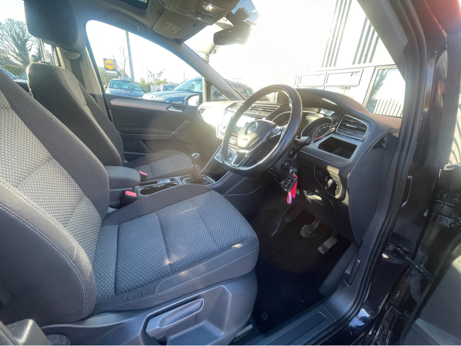 2016 Volkswagen Touran CL BLUEMOTION 2.0 TDI MANUAL 6SPEED FWD 150 5DR €13,950