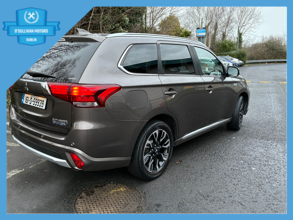 2016 Mitsubishi Outlander / 2016 / 2.0 HYBRID / AUTOMATIC €8,999