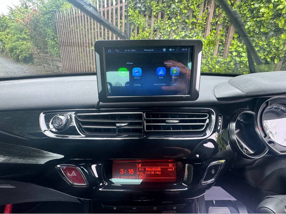 2015 Citroen DS3 1.2 PURETECH  .. AUTOMATIC €8,699