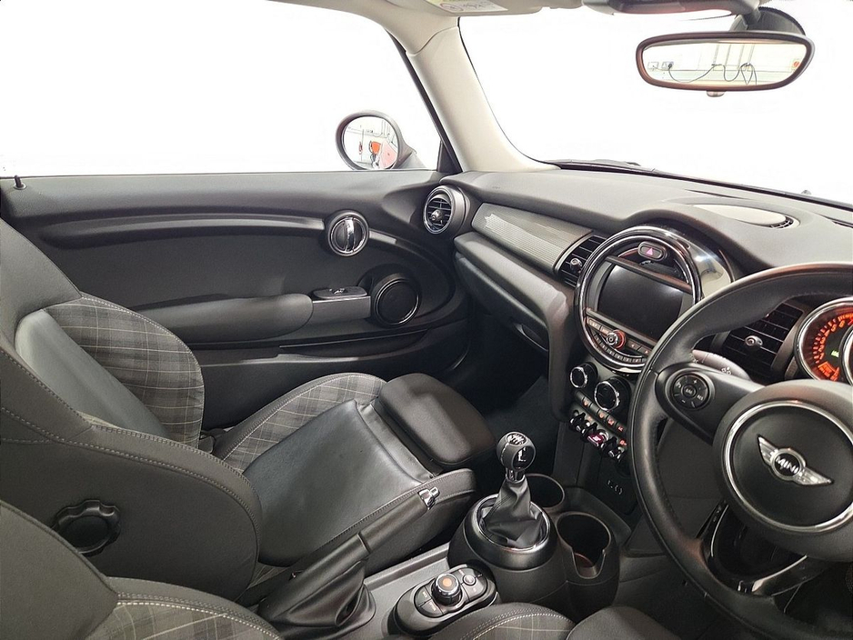 2014 MINI Hatch COOPER Cooper