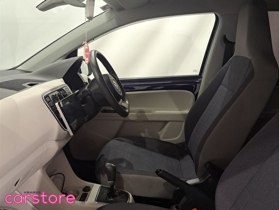 2016 Volkswagen up! 1.0 75BHP Up! Take €11,380