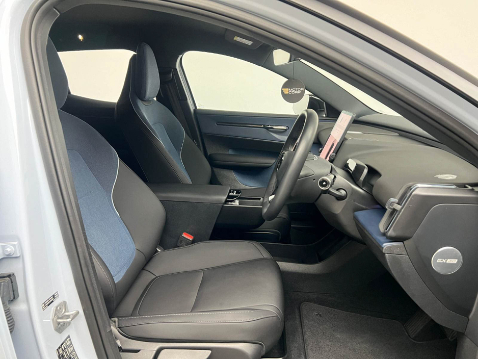 2024 Volvo EX30 PLUS PERFORMANCE AWD 69KWH 422HP €34,990