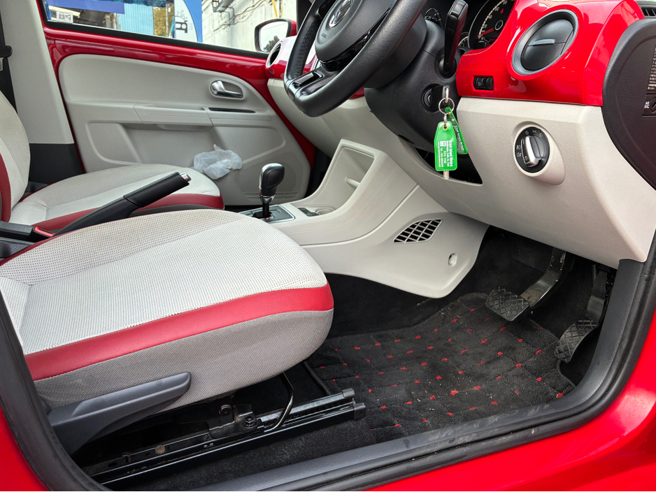 2016 Volkswagen up! DBA-AACHY 5DR €10,750