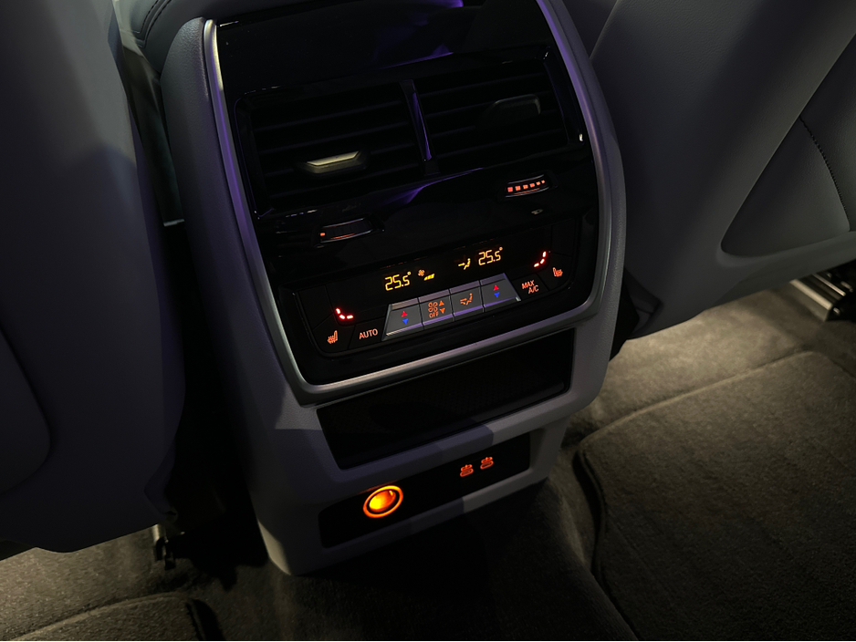 2024 BMW XM 50E PHEV AUTO MEGA SPEC €124,950