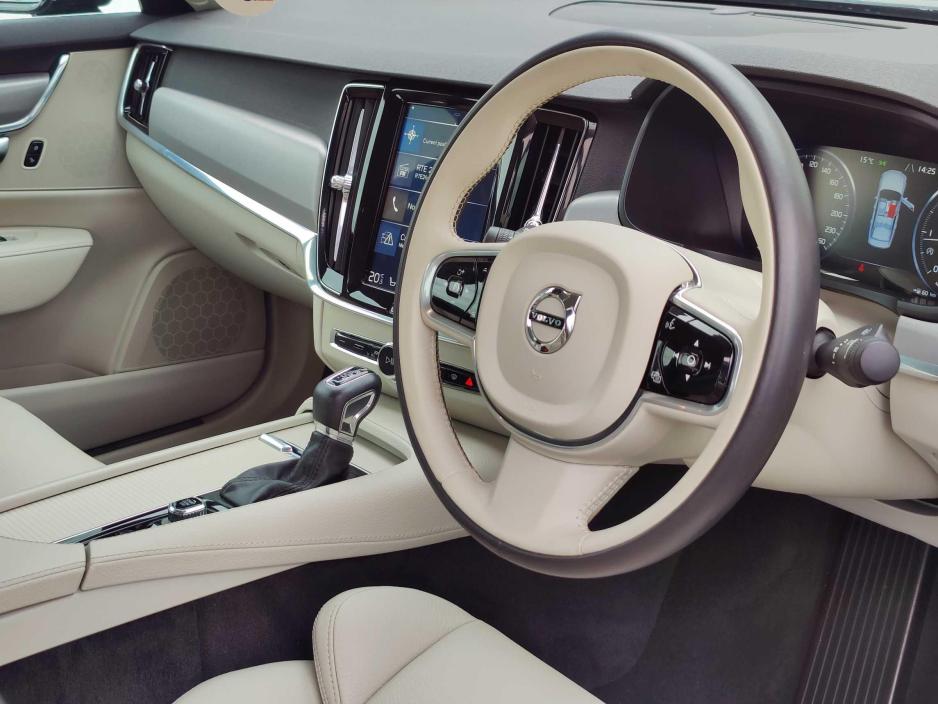 2019 Volvo S90 Inscription 4DR AUTO 5DR €37,900