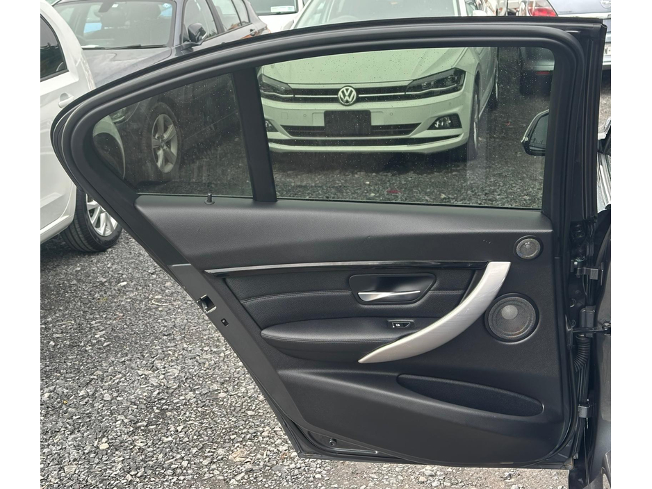 2017 BMW 3 Series 330E M SPORT 4DR AUTO €17,995