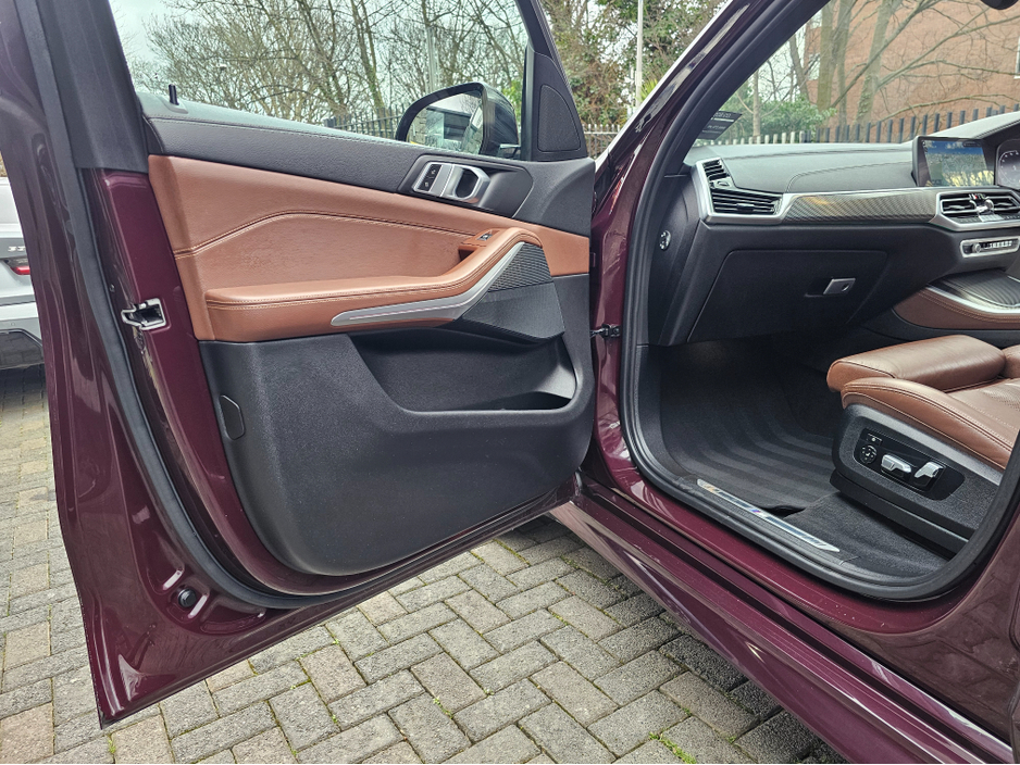 2022 BMW X5 X5 45E M-SPORT XDRIVE AUTO. AMETRIN METT. HUGE SPEC. FINANCE ARRANGED. SIMI. AA APPROVED. €58,950