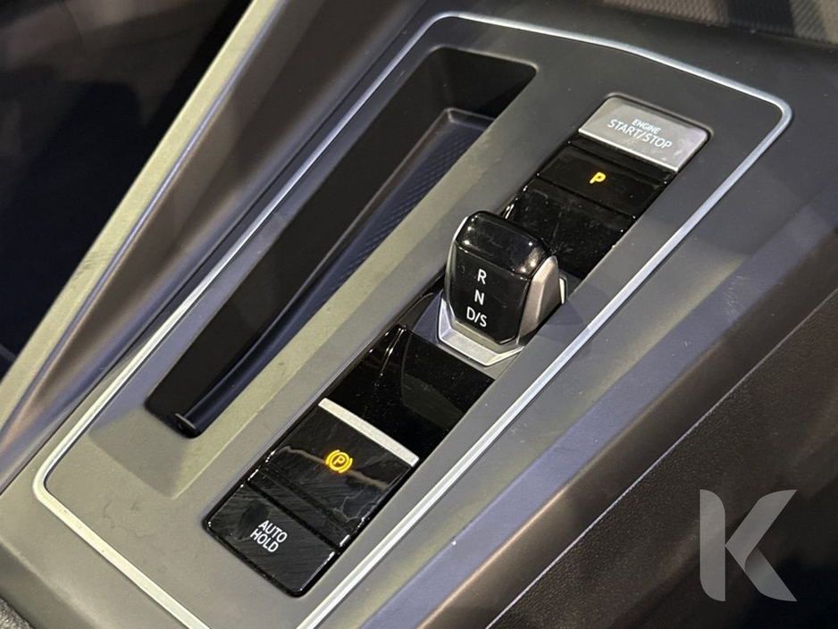 2021 Volkswagen Golf ETSI ACTIVE - FACTORY ALLOYS - PADDLE SHIFT - REVERSE CAMERA - CRUISE CONTROL €22,950