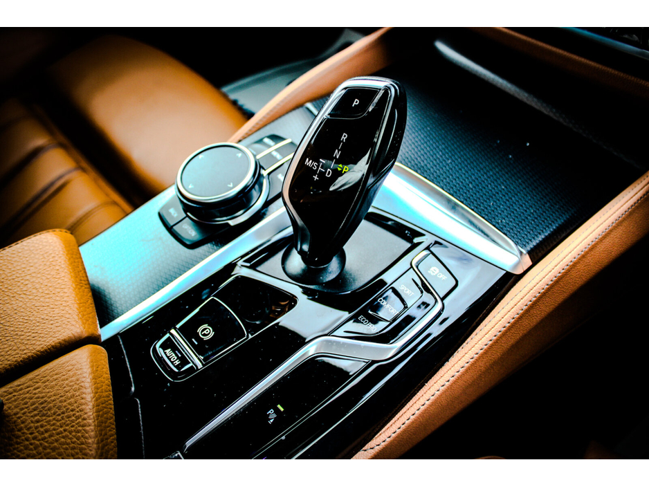 2021 BMW 5 Series 520d M Sport (MHT) €29,995