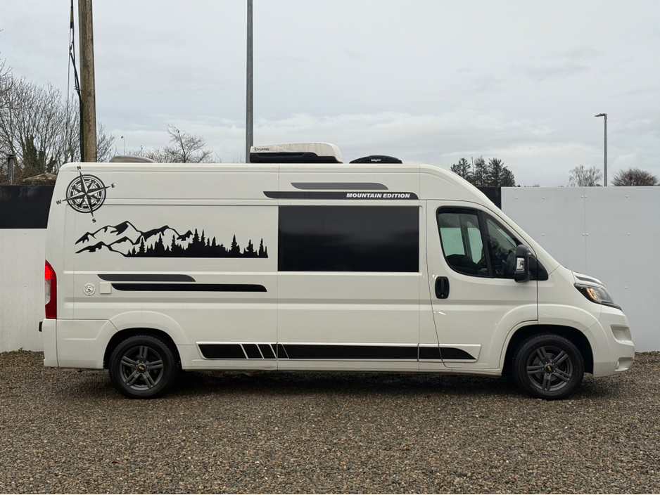 2017 Peugeot Boxer Campervan 3.0D 2 Bert (Low Miles) €44,950