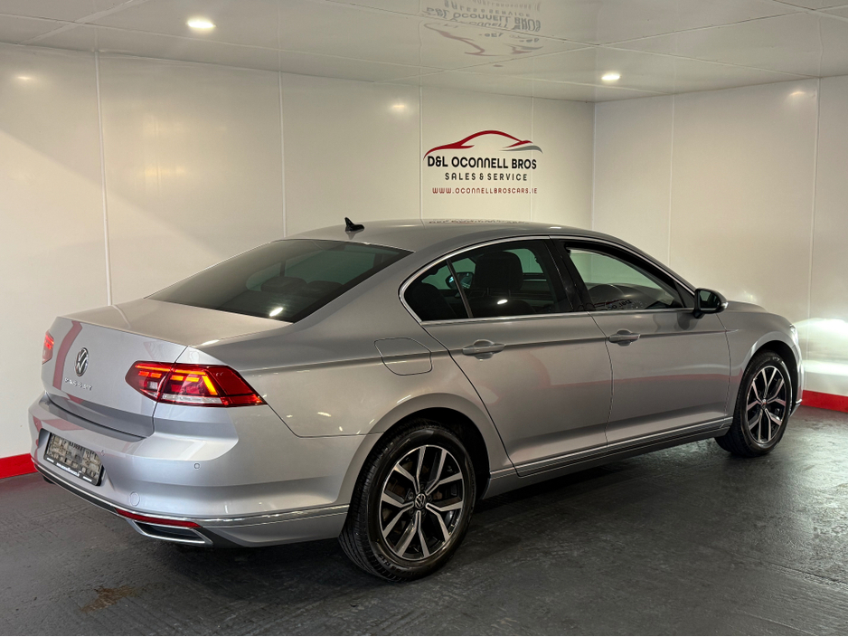 2021 Volkswagen Passat ELEGANCE 2.0 TDI MANUAL 6SPEED FWD 150 4DR €26,950