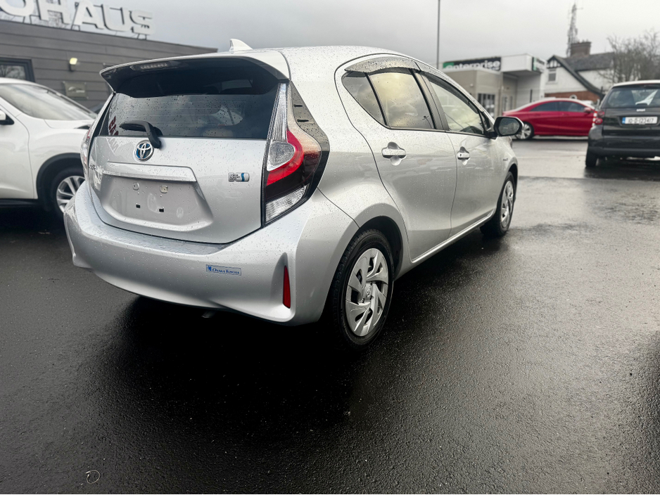 2020 Toyota Aqua 2020 Toyota Aqua Hybrid Auto – Silver, Low Running Costs €12,495