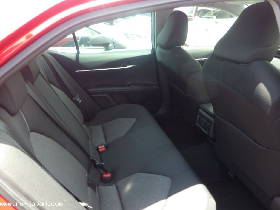 2021 Toyota Camry  €29,499